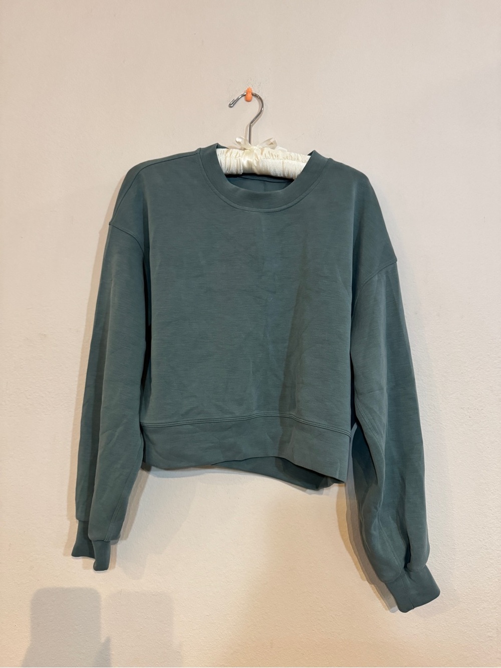 Lululemon pull-over
